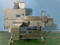 Машины для посыпки мукой с конвейерной лентой