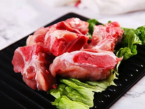 Говядина с костью