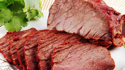 Слайсы приготовленной говядины